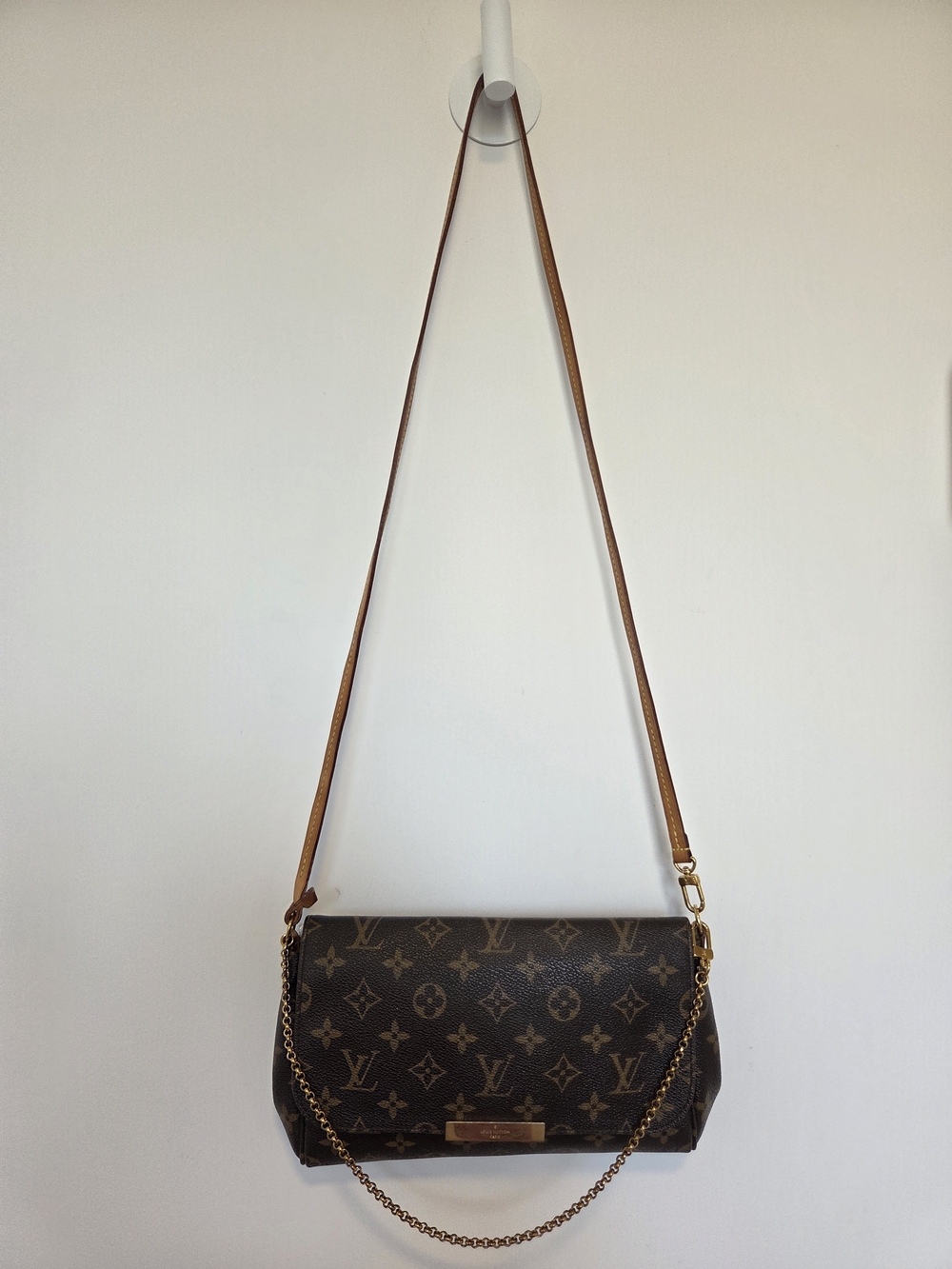 Louis Vuitton MM Favorite Monogram Crossbody Bag